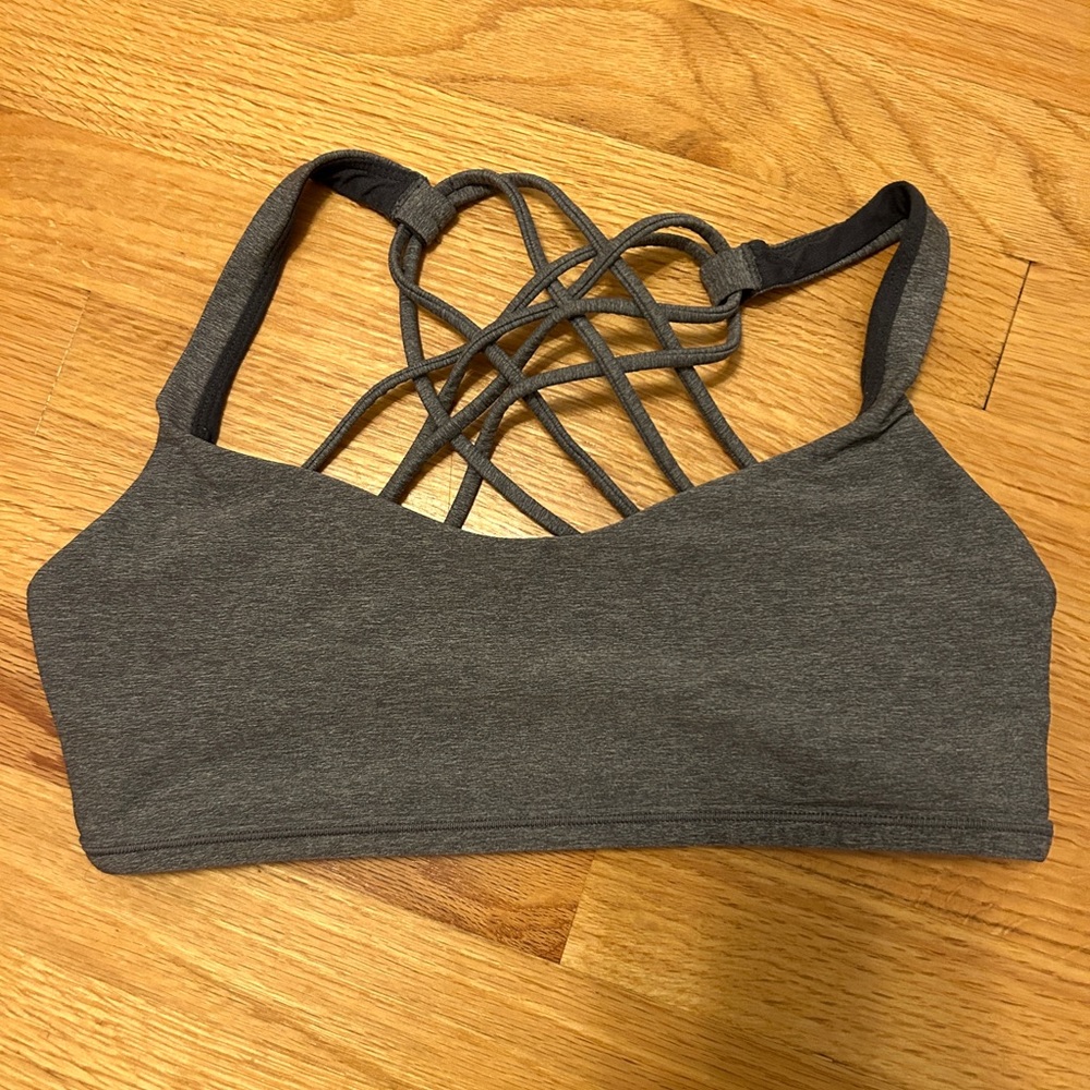 Lululemon free to be bra